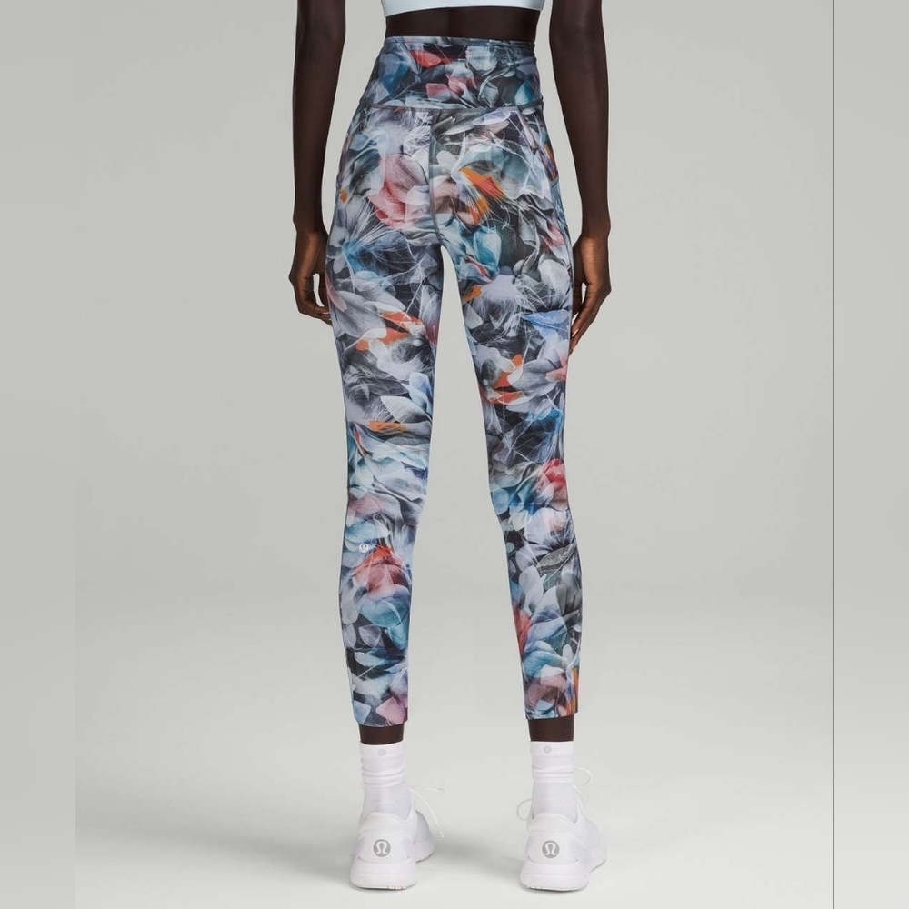 Lululemon Fast and Free High-Rise Tight 25” Pockets *UpdatedLuminescent Floral